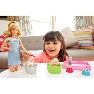 Barbie ve Hayvanları Banyo Eğlencesi FXH11-Oyuncak Bebekler
