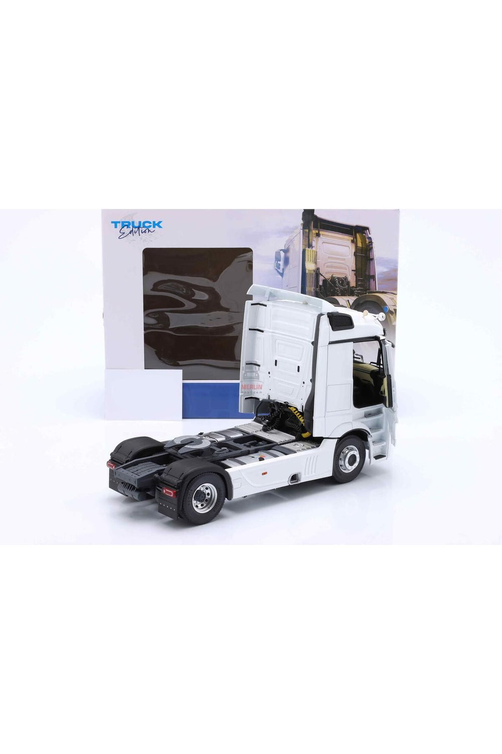 1/24 MERCEDES-BENZ ACTROS L 1853 – Beyaz Renk - Solido