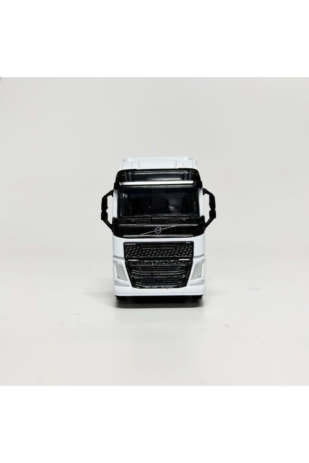 1:64 Metal Volvo FH Tır Kupası