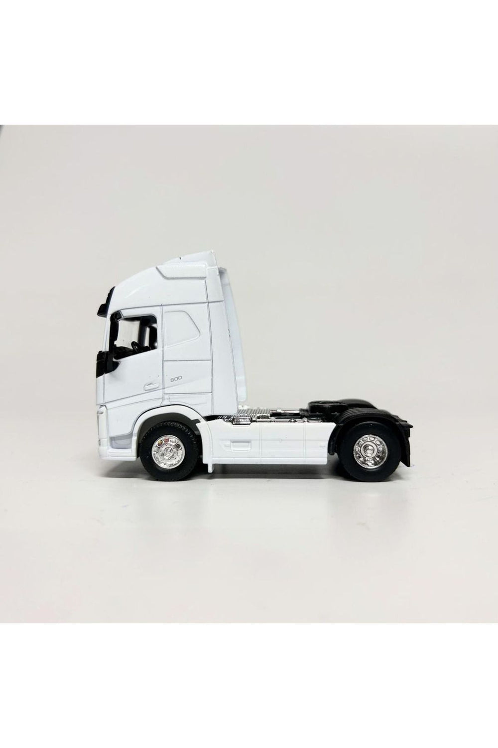 1:64 Metal Volvo FH Tır Kupası