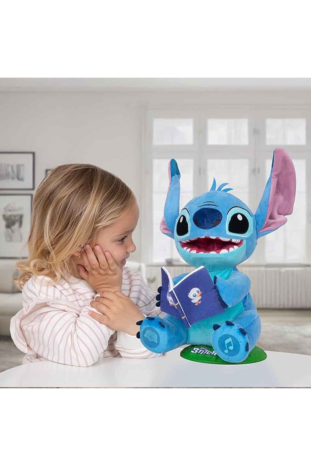 Sesli Karanlıkta Parlayan Masal Anlatan Stitch İnteraktif Peluş 34 cm