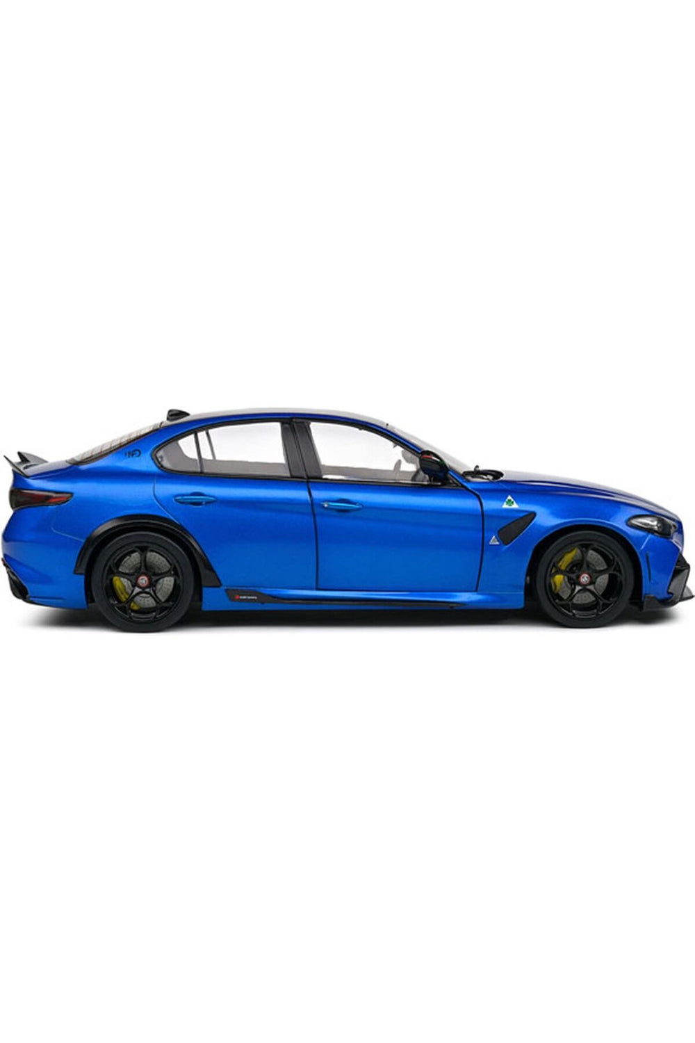 Alfa Romeo Giulia GTA 2022 Mavi