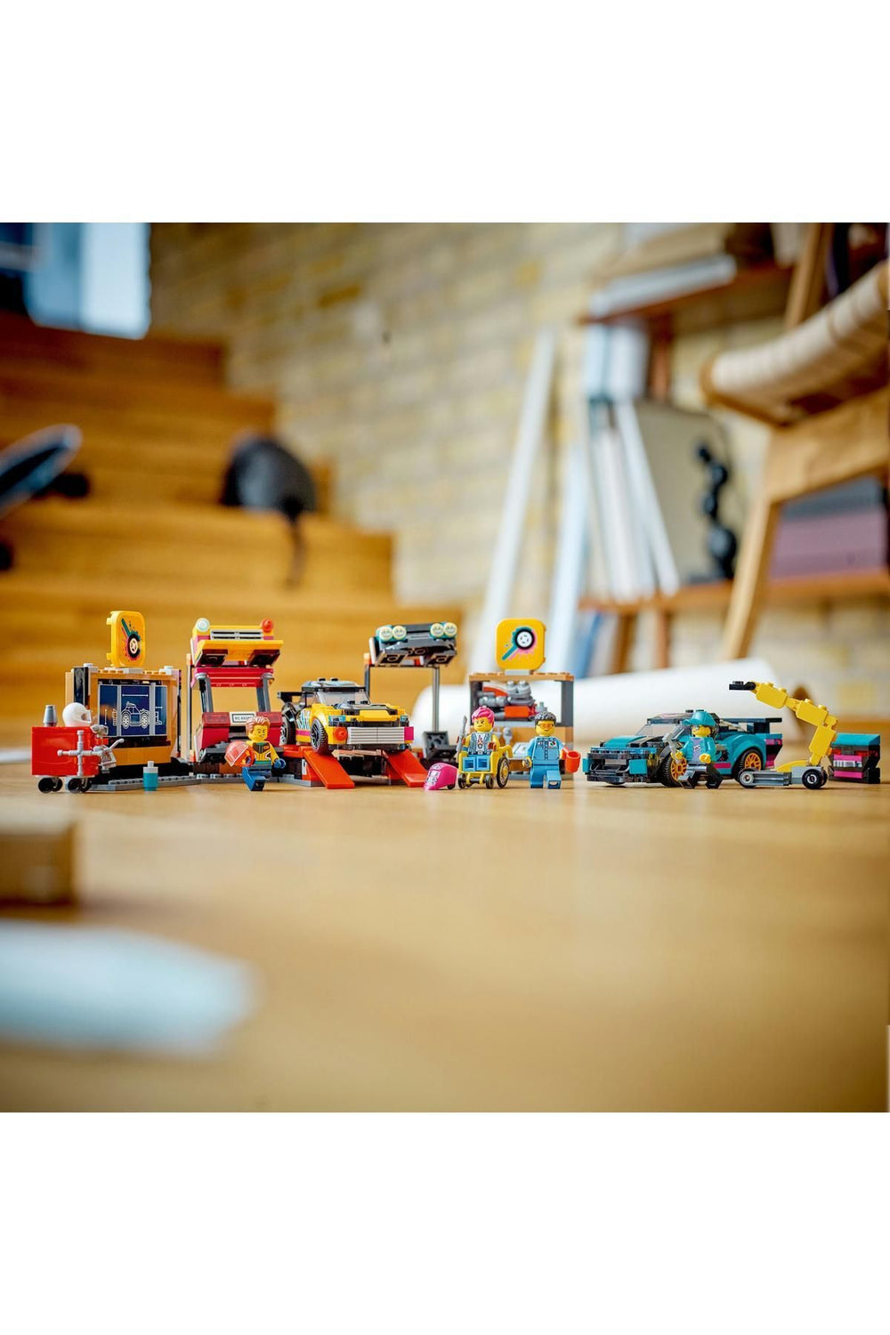 ® City Araç Modifiye Atölyesi 60389 - 6 Yaş ve Üzeri Çocuklar için Yapım Seti (507 Parça)