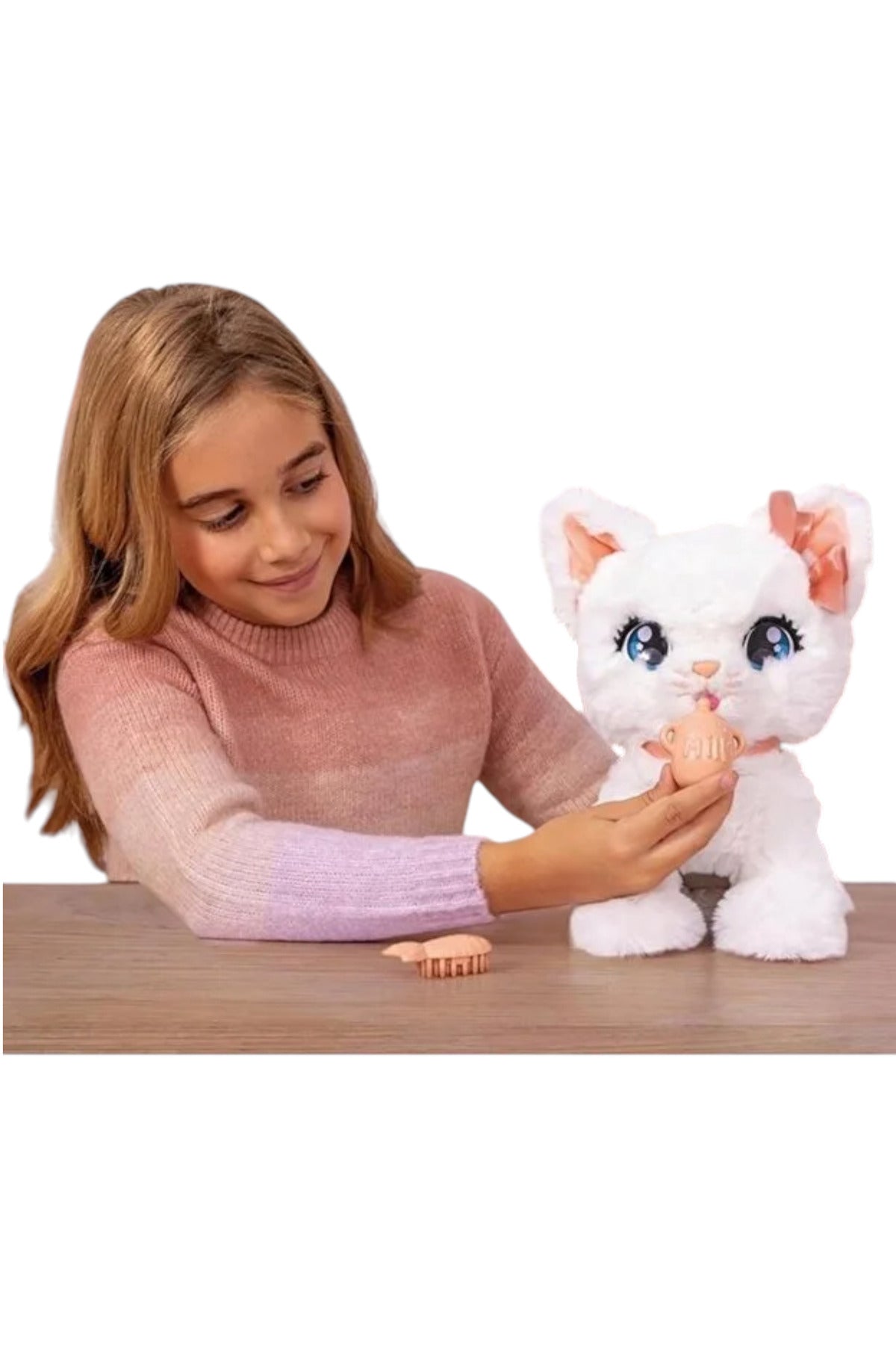 CLUB PETZ 907737 PELÜŞ SEVİMLİ KEDİCİK BELLA FONKSİYONLU HAREKETLİ SESLİ 18M+
