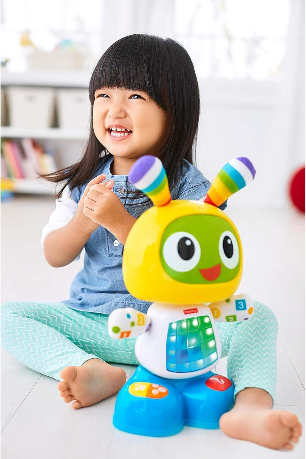 FISHER PRICE Büyük Dansçı Beatbo