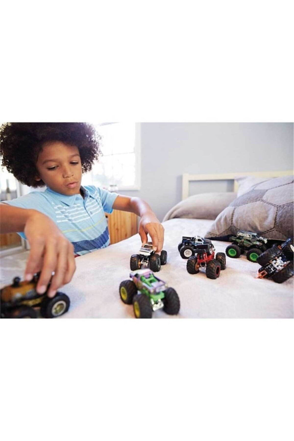 HOT WHEELS Fyj44 , Monster Trucks 1:64 Arabalar