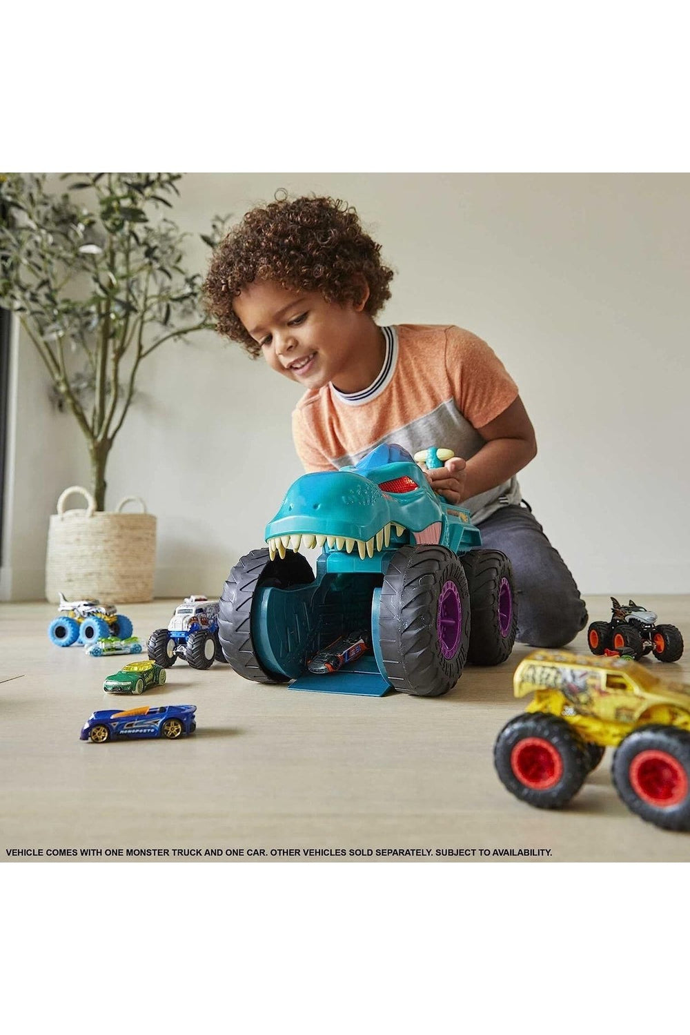 Hot Wheels Monster Trucks Araba Yiyen Mega-Wrex GYL13