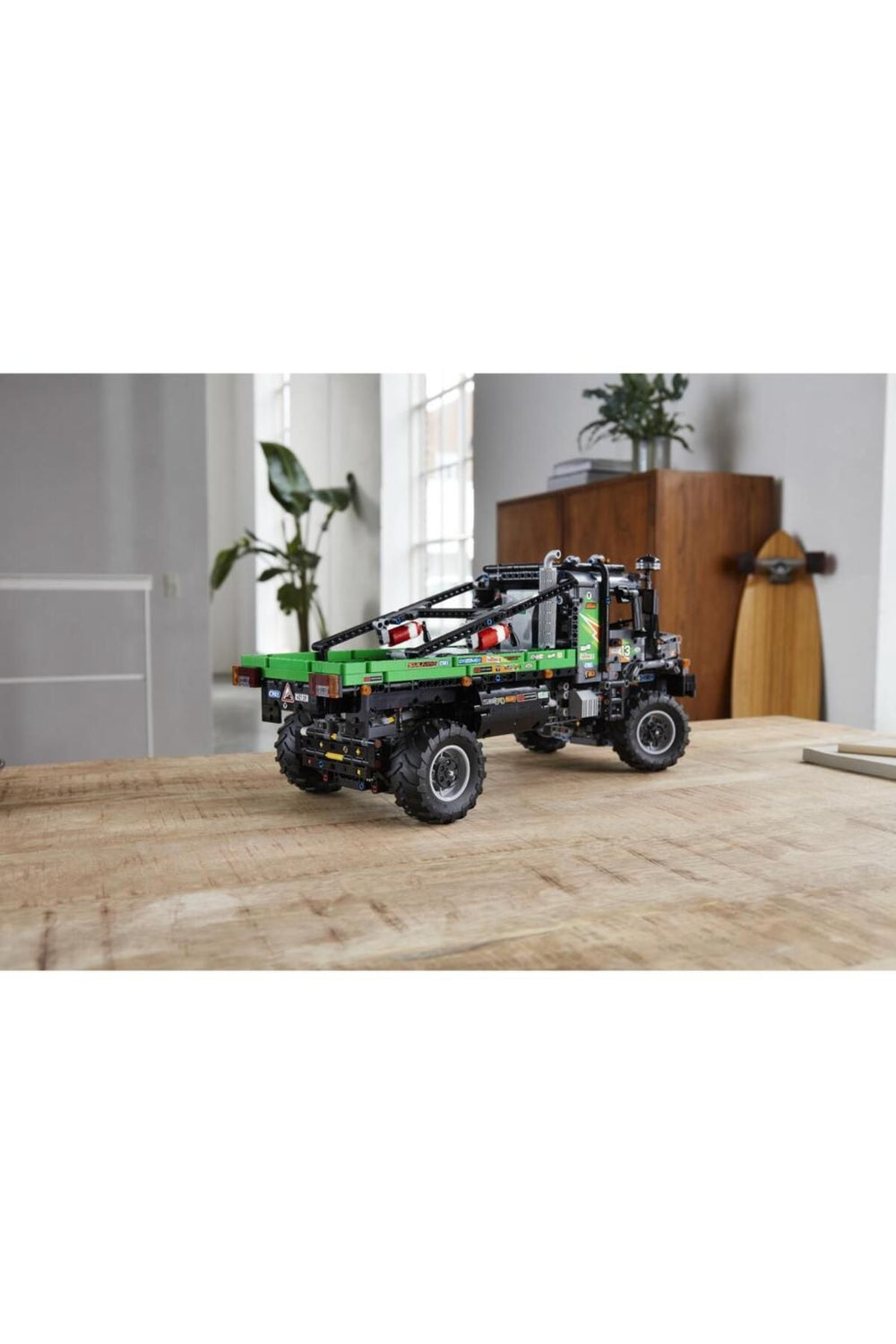 LEGO ® Technic 4x4 Mercedes-Benz Zetros Kamyon 42129 - Koleksiyonluk Model Yapım Seti(2110 Parça)