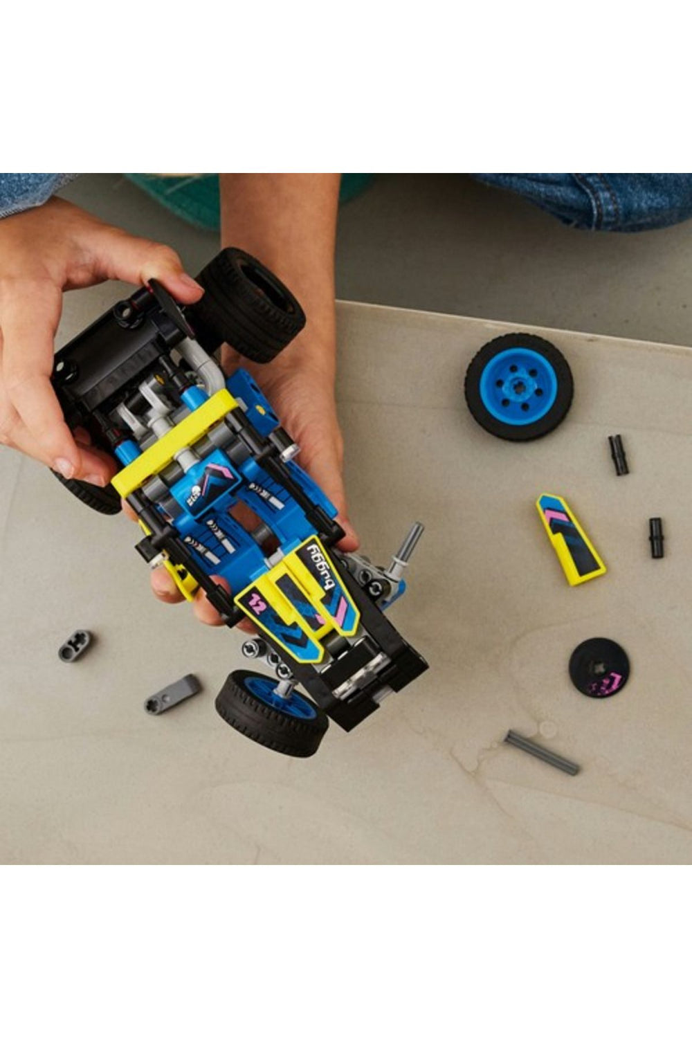 LEGO ® Technic Arazi Yarışı Arabası 42164 - Yaratıcı Oyuncak Model Yapım Seti (219 Parça)