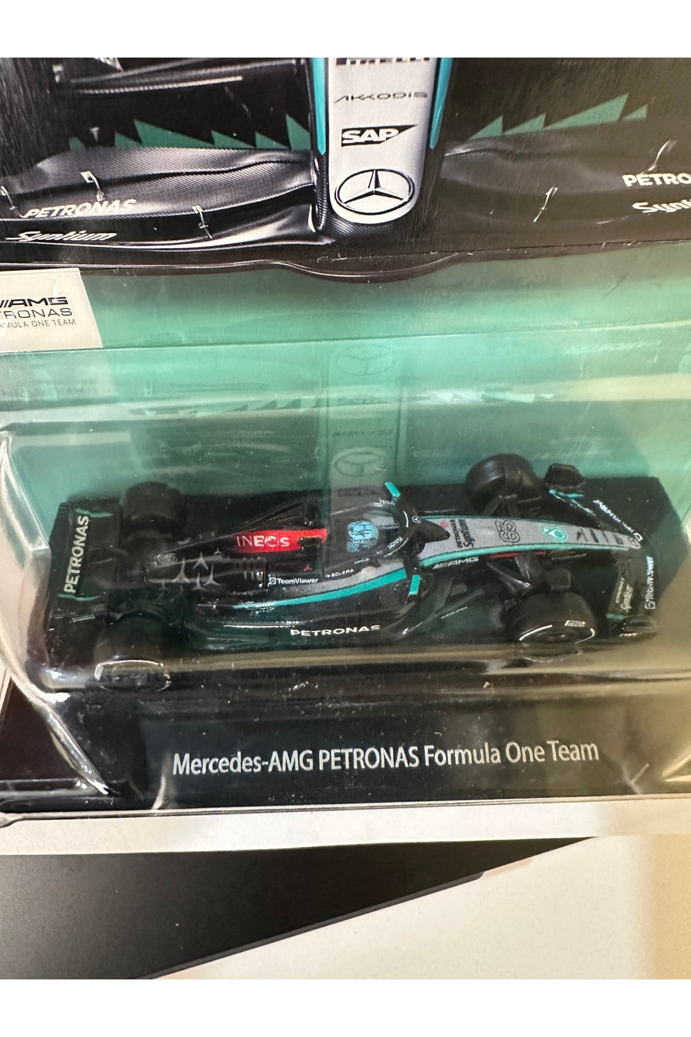 Mercedes Amg petronas formula 1 team 63