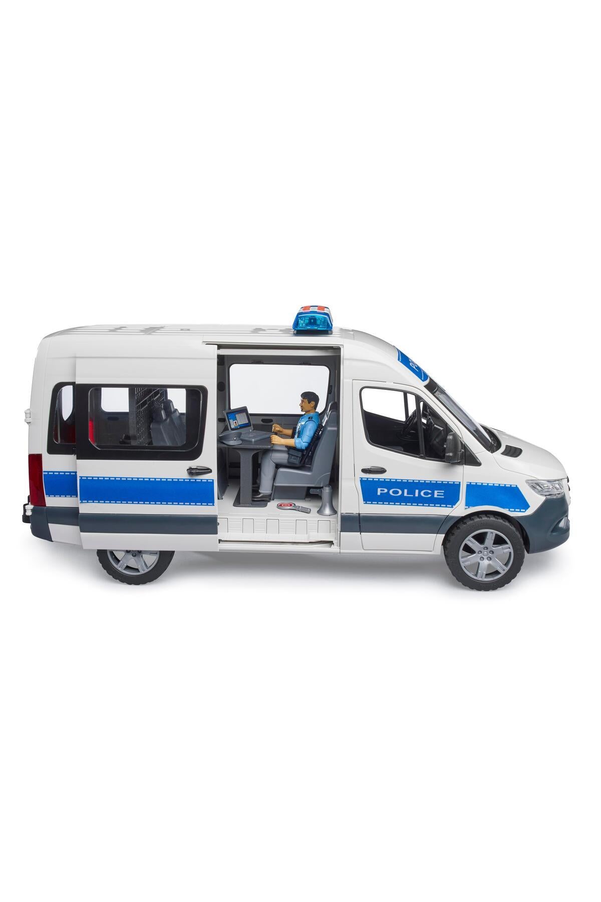 Mercedes Sprinter Polis Minibüsü ve Figürü 02683