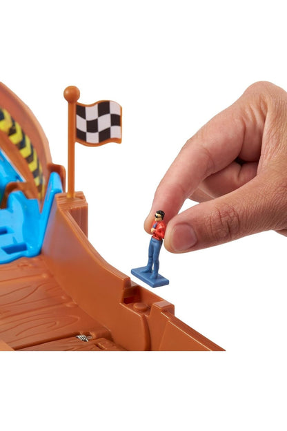 ® Monster Trucks Heyecanlı Yarışlar Oyun Seti | HGV12