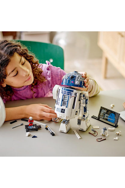 ® Star Wars™ R2-D2™ 75379 - 10 Yaş ve Üzeri İçin Yapım Seti (1050 Parça)