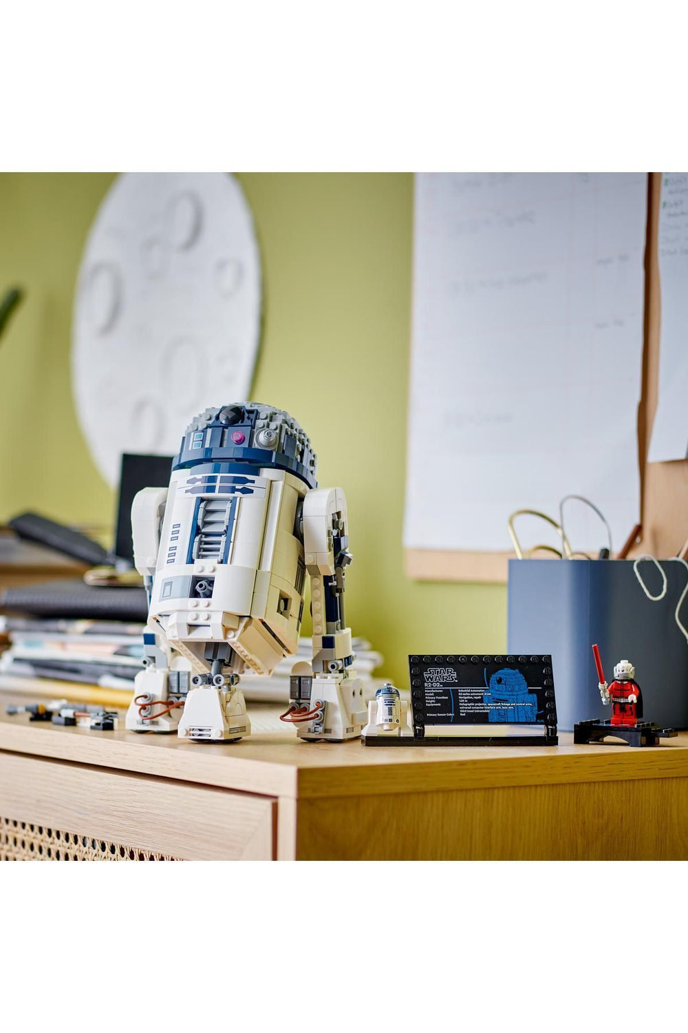 ® Star Wars™ R2-D2™ 75379 - 10 Yaş ve Üzeri İçin Yapım Seti (1050 Parça)
