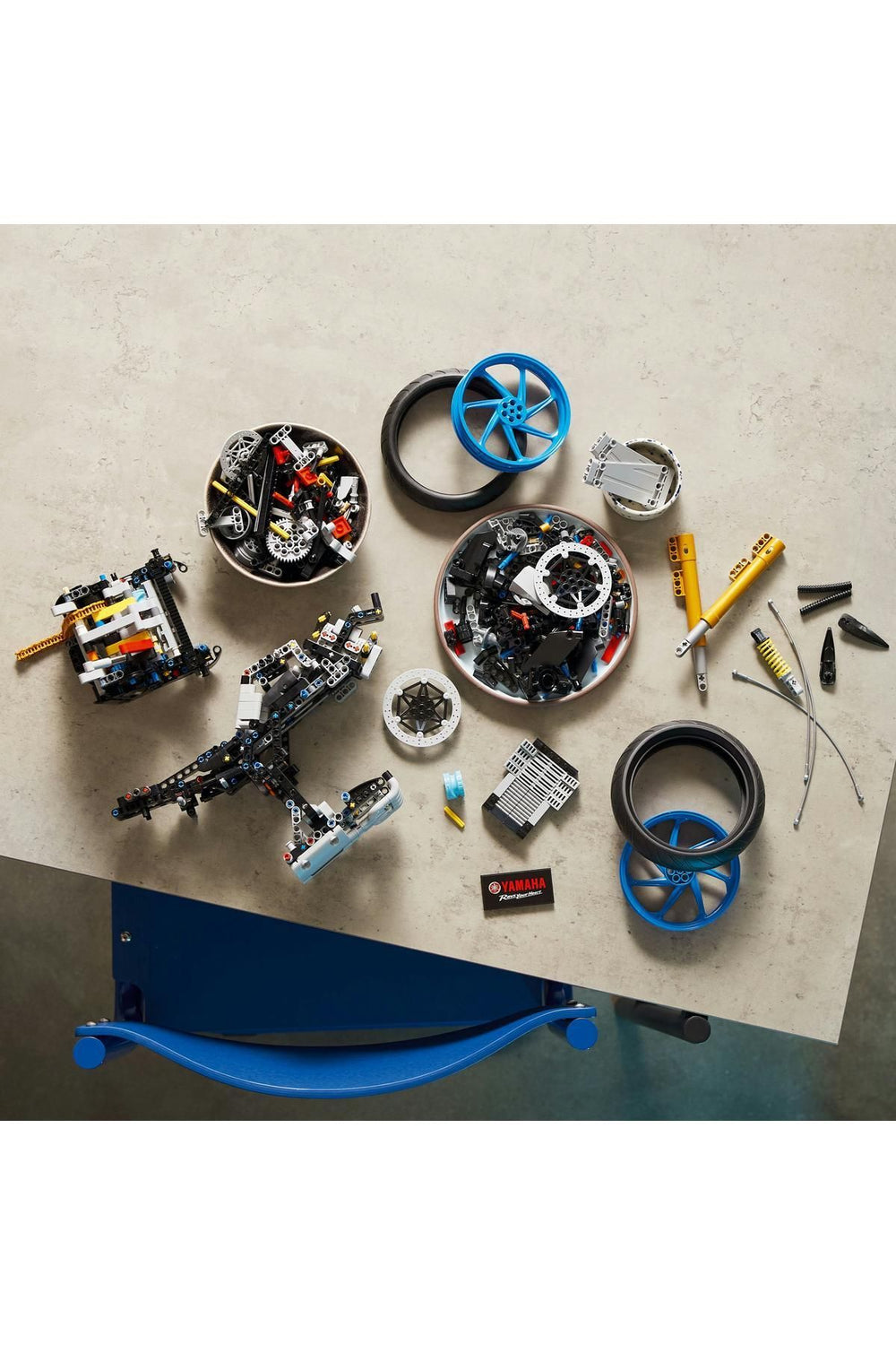 Lego Technic Yamaha MT-10 SP 42159